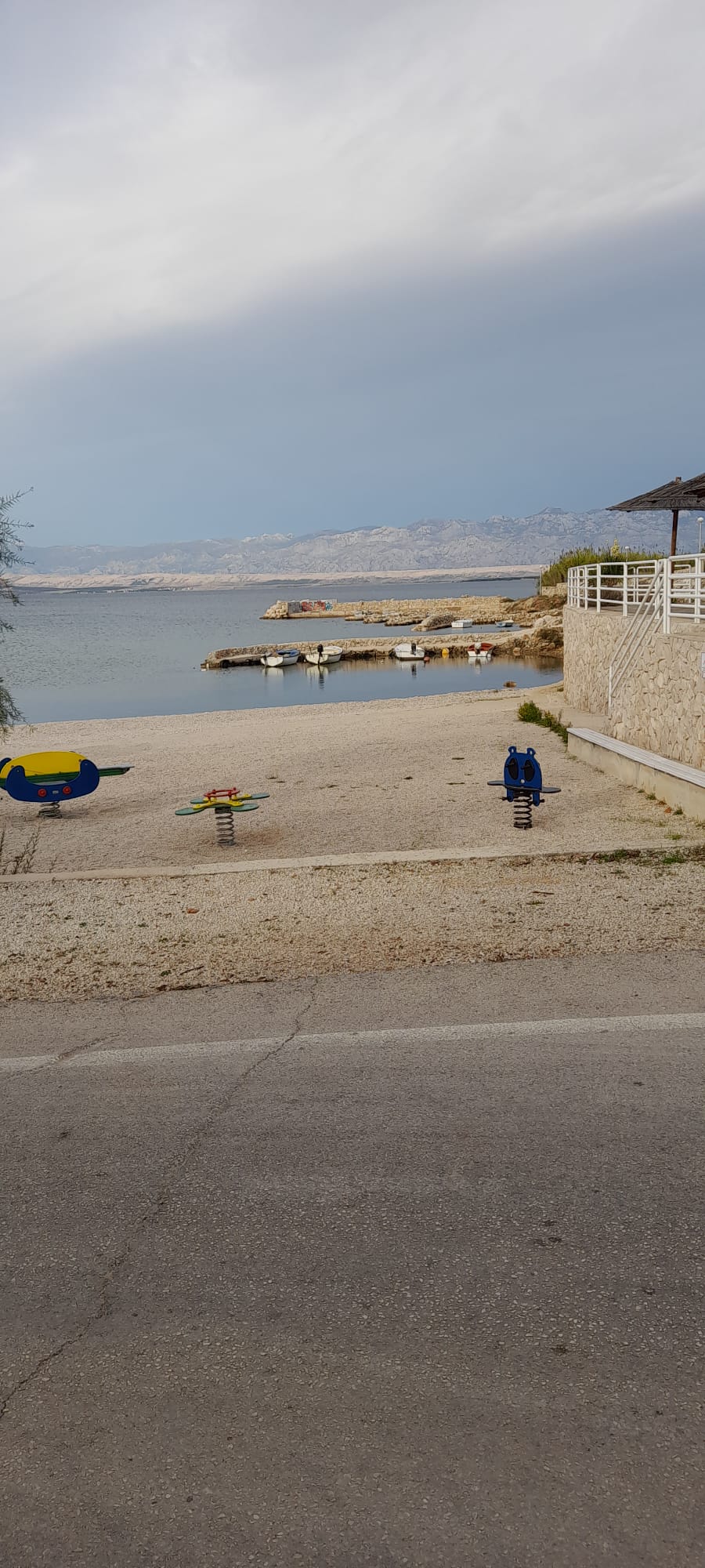 Ljetni pogled na Vir